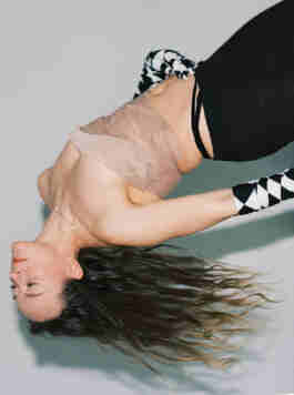 Andrea Tzelepides Logo