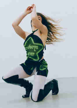 Andrea Tzelepides Logo